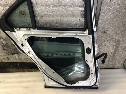 Дверь задняя левая мерседес C204 W204