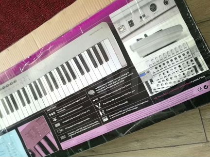 Миди-клавиатура Novation remote 61 LE