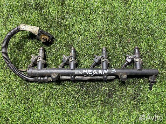 Рейка топливная (рампа) Renault Megane 3