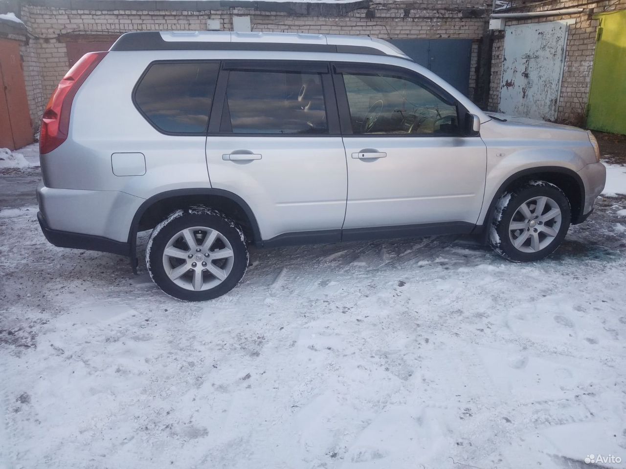 Авито чита ниссан. Ниссан клиппер 2007 белый. Авито чита ниссан. Nissan serena 2011. Nissan ad 2009.
