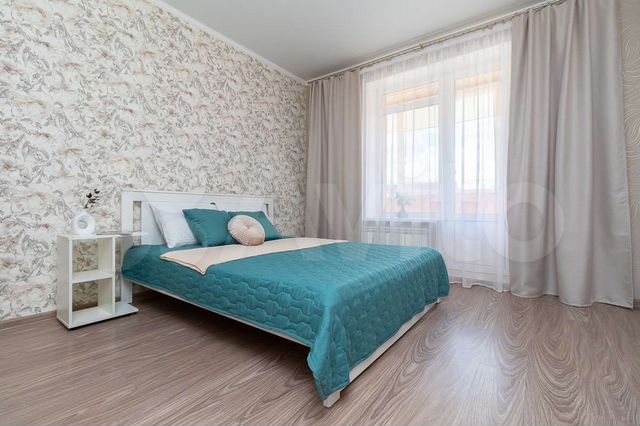 2-к. квартира, 68 м², 1/9 эт.