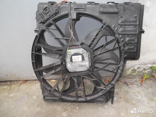 Вентилятор охлаждения BMW X5 4.4i 2005/3 137229009