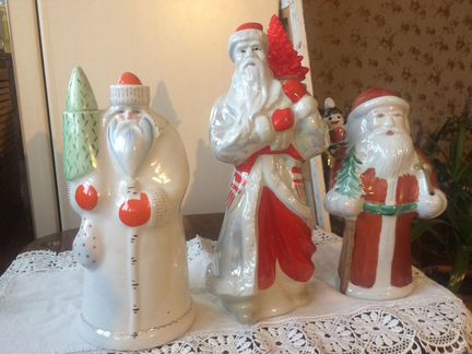 Фарфоровый Дед Мороз