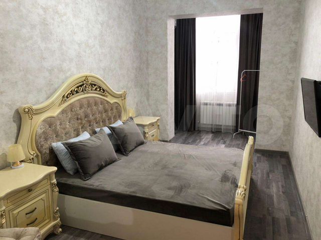 2-к. квартира, 65 м², 1/4 эт.