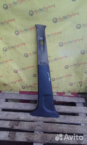 Обшивка стойки центральная левая Toyota Corolla 9