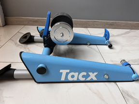 Велостанок tacx blue twist почти новый