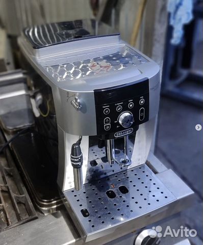 Кофемашина De'Longhi Magnifica