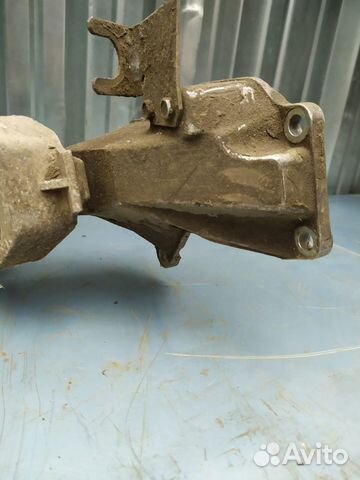 Крепление кпп Audi 100 45 к