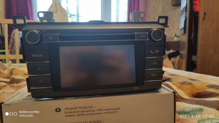 Штатная магнитола на Toyota Rav 4 2015