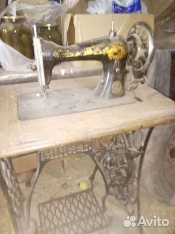 Швейная машина Singer