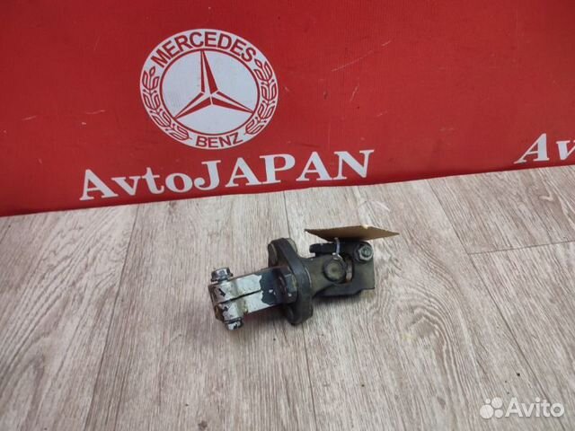 Рулевой карданчик Mercedes-Benz S W140 M104.994 3