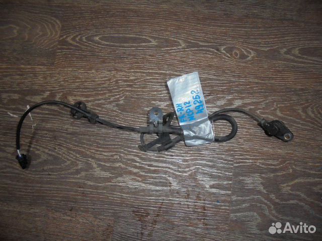 Датчик abs передний правый Toyota Platz NCP12