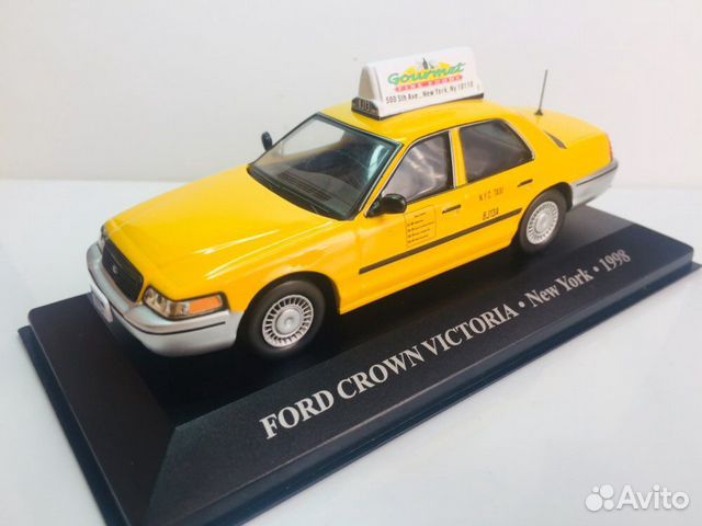 Ford Crown Victoria New York Taxi 1:43