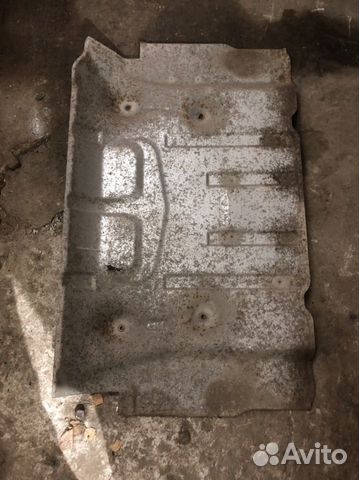 Экран тепловой глушителя Мазда CX7