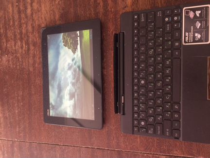 Планшет asus Transformer Pad TF300TG