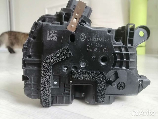 Замок двери левой задней LADA X-RAY 825032877R