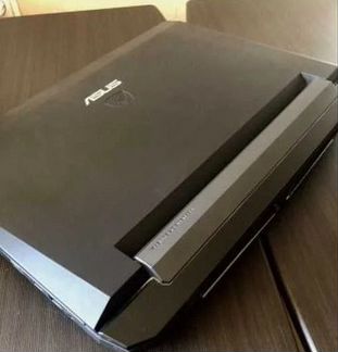 Asus ROG G74 17.3» игровой ноутбук GTX 560 мощное