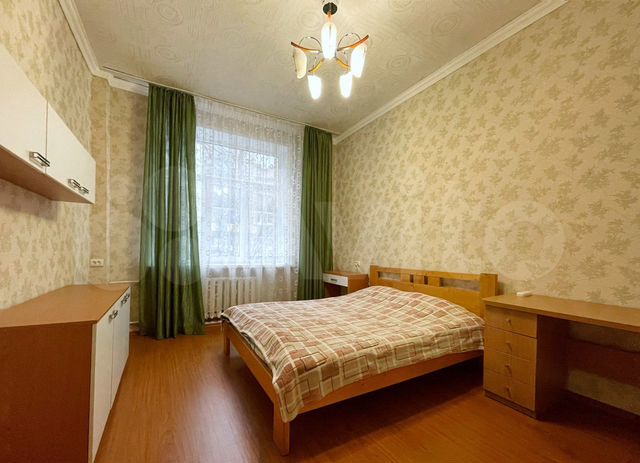 3-к. квартира, 80 м², 1/4 эт.