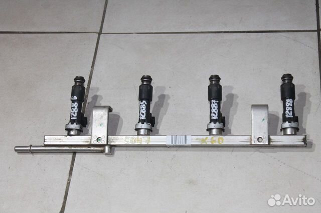 Рейка топливная рампа форсунка Lifan X60 2012)