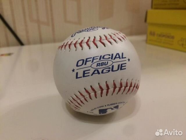 Мяч для бейсбола