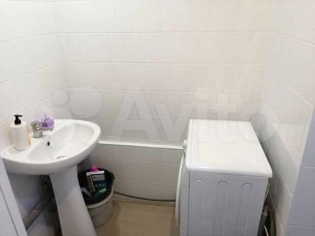 Комната 17,5 м² в 8-к., 2/9 эт.