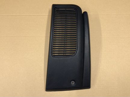 Накладка динамика Мицубиси Каризма