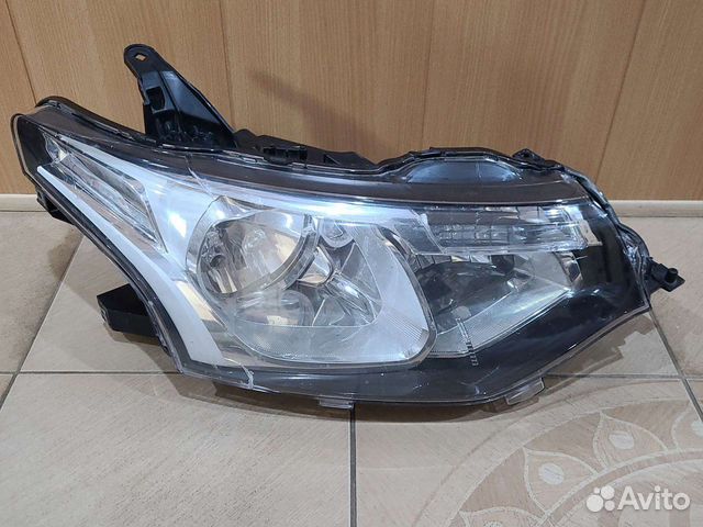 Фара правая Mitsubishi Outlander 3 GF