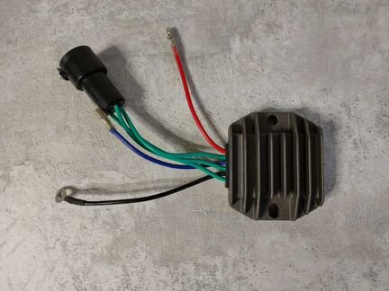 Реле-регулятор на лодочный мотор Yamaha F40-50