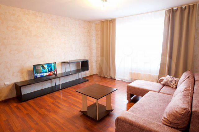 2-к. квартира, 72 м², 10/17 эт.