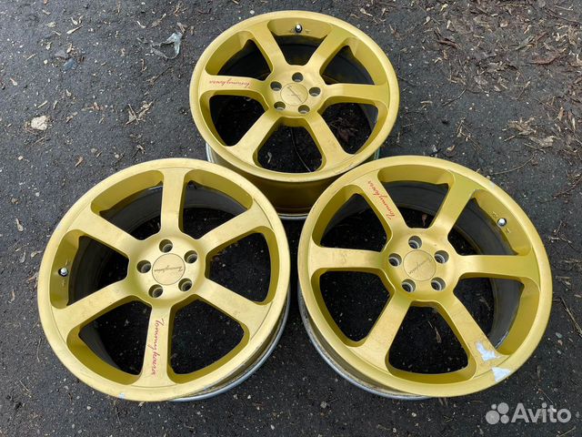 Три диска Tommy Kaira R18 5-100