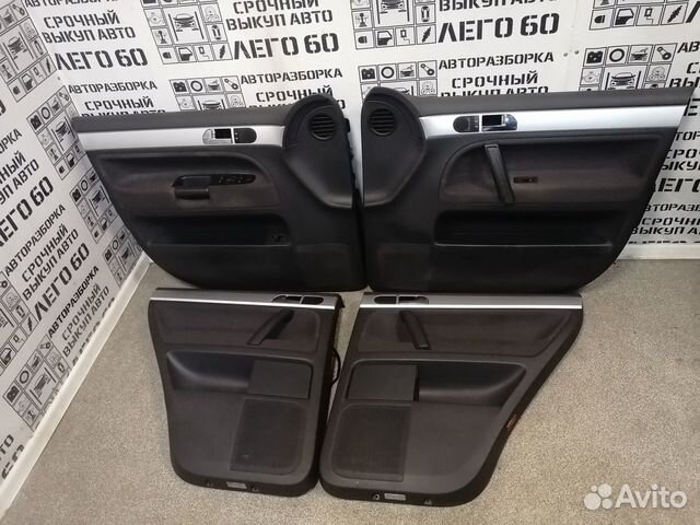 Обшивка двери для VW Touareg
