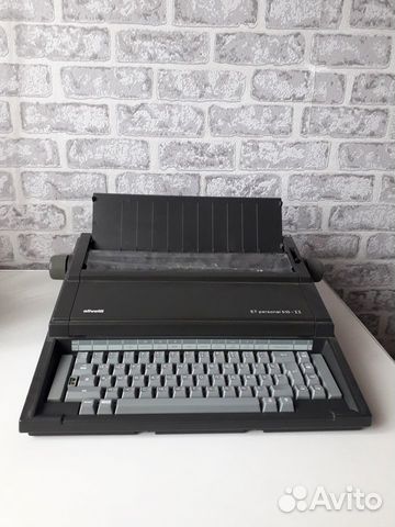 Электронная портативная печатная машинка Olivetti