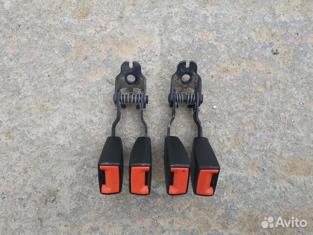 Замок ремня безопасности задний Ford Mondeo 3