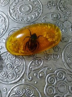 Винтажная брошь