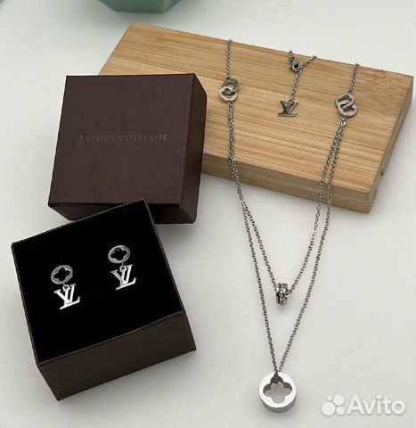 Комплект Louis Vuitton Подвеска Серьги