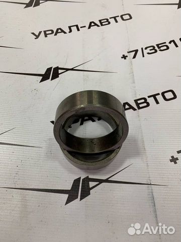 Втулка подшипника полуоси 2401Q043