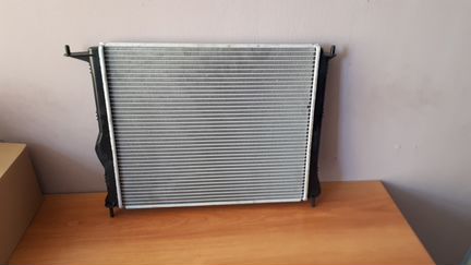 Радиатор охлаждения Рено Логан/Renault Logan