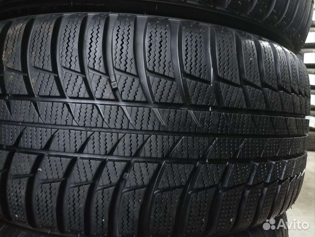 Bridgestone Blizzak LM-001 Evo 225/45 R18 и 255/40 R18