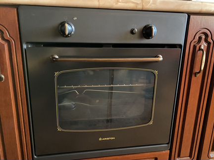 Духовой шкаф Ariston