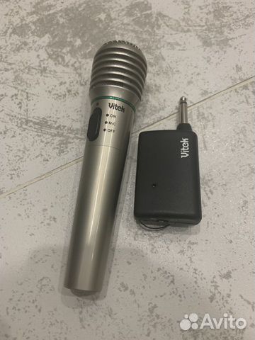 Микрофон для караоке Vitek VT-3832