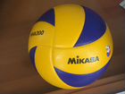 Волейбольный мяч mikasa MVA200