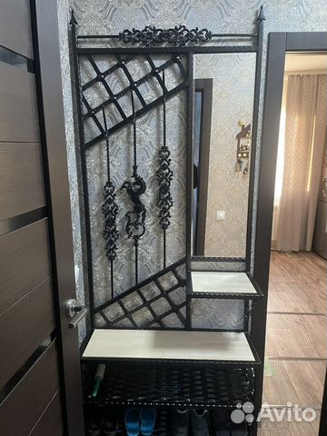 Вешалка в прихожую с зеркалом покраска порошковая