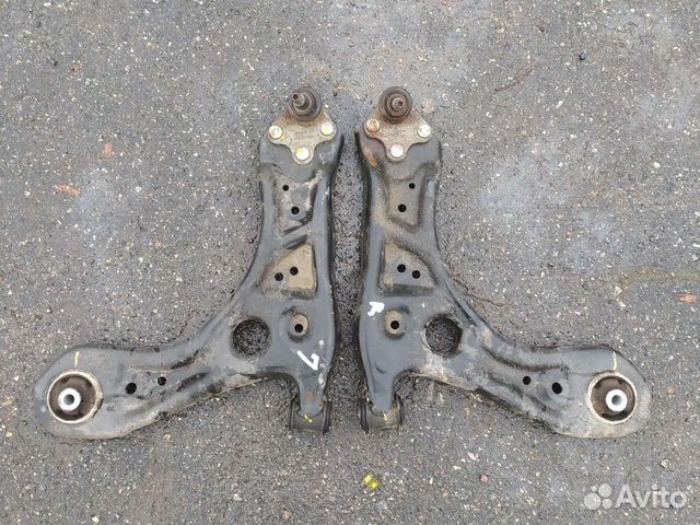 Передние рычаги skoda rapid