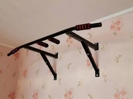 Турник настенный Уралец