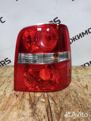 Фонарь задний правый наружный Touran 2003-2006