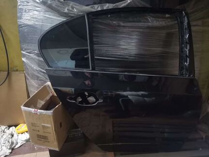 Дверь задняя правая BMW E60 black sapphire metalli