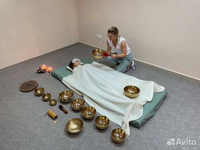 Массаж с тибетскими, поющими чашами