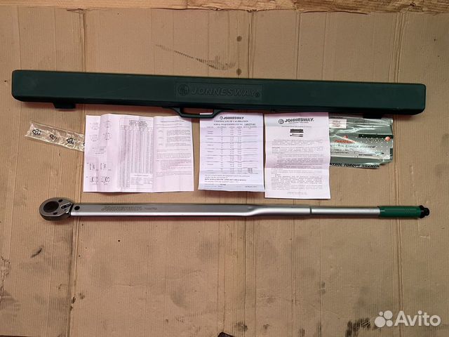 Ключ динамометрический jonnesway T04700 140-980 Nm