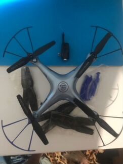 Квадрокоптер Syma x5hw