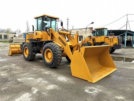 Фронтальный погрузчик Megamax GL 400H, 2023